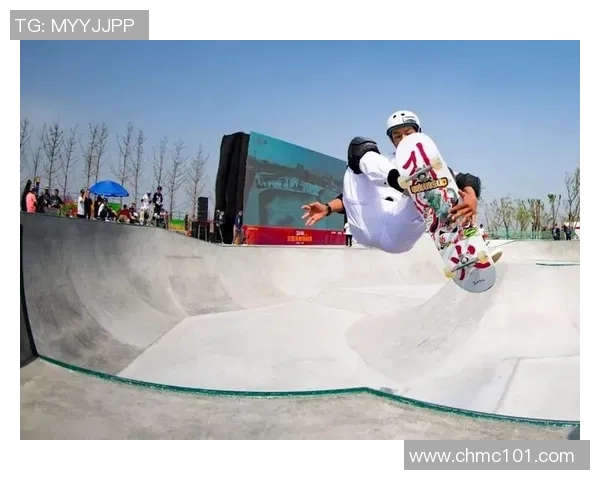 南京飞盘队在滑板精英赛中以83分稳居积分榜首位